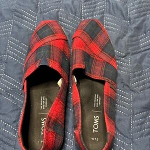 Tom’s plaid loafers